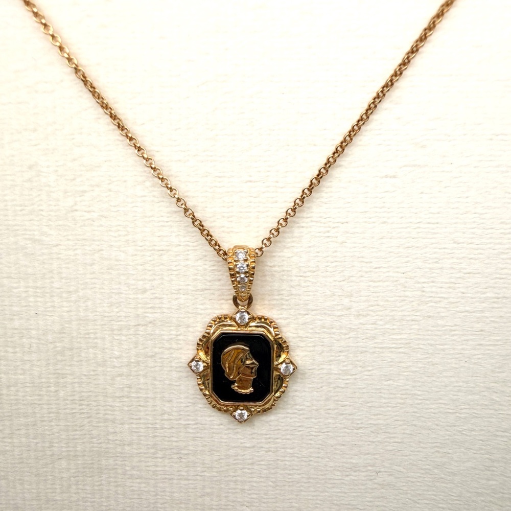 Elegant Gold and Black Cameo Pendant Necklace